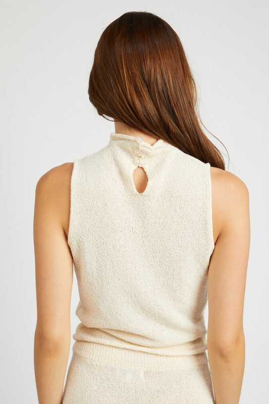 Sleevleess Knit Top