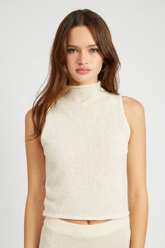 Sleevleess Knit Top